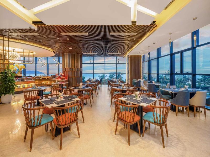 Peninsula Hotel Danang image