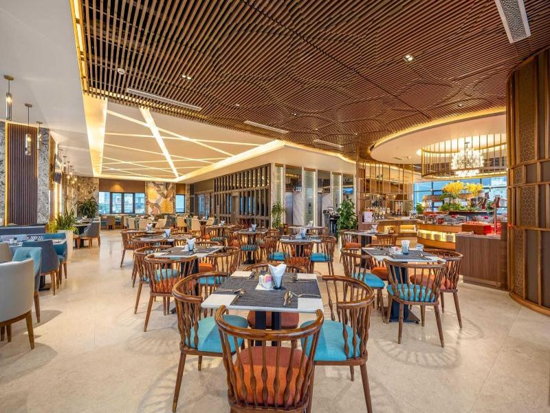 Peninsula Hotel Danang image