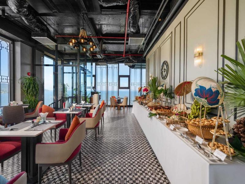 Peninsula Hotel Danang image
