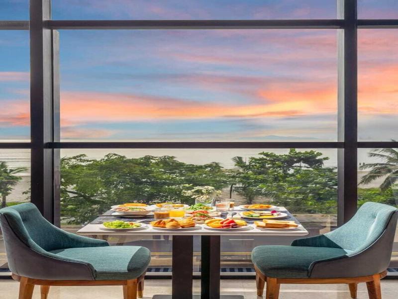 Peninsula Hotel Danang image