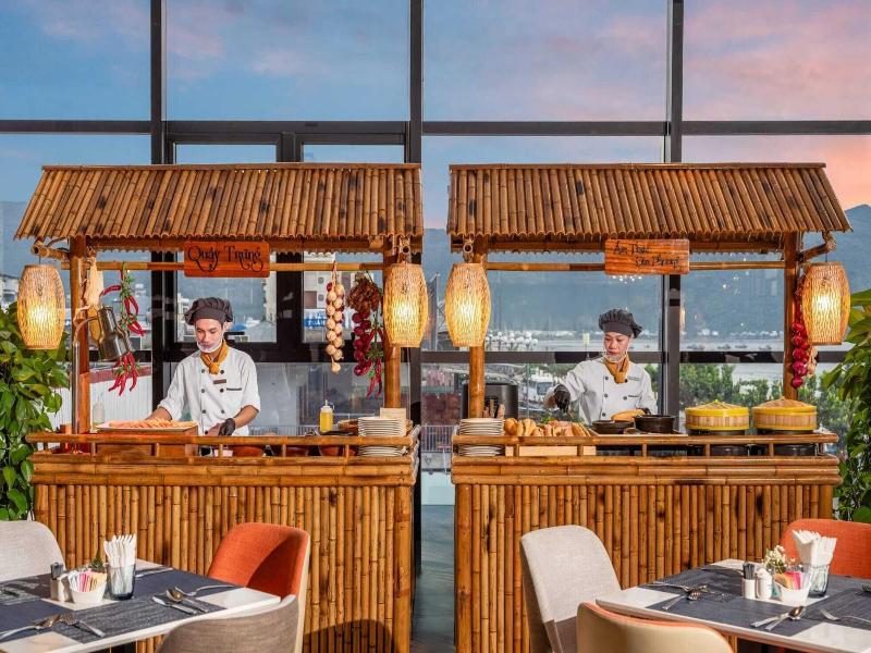 Peninsula Hotel Danang image