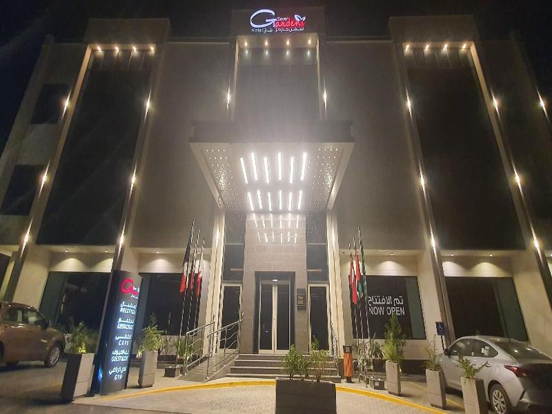 Seven Gardens Hotel image