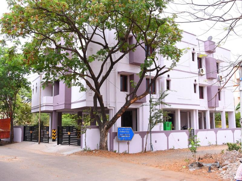Aishwaryam Deshna Service Apartment image