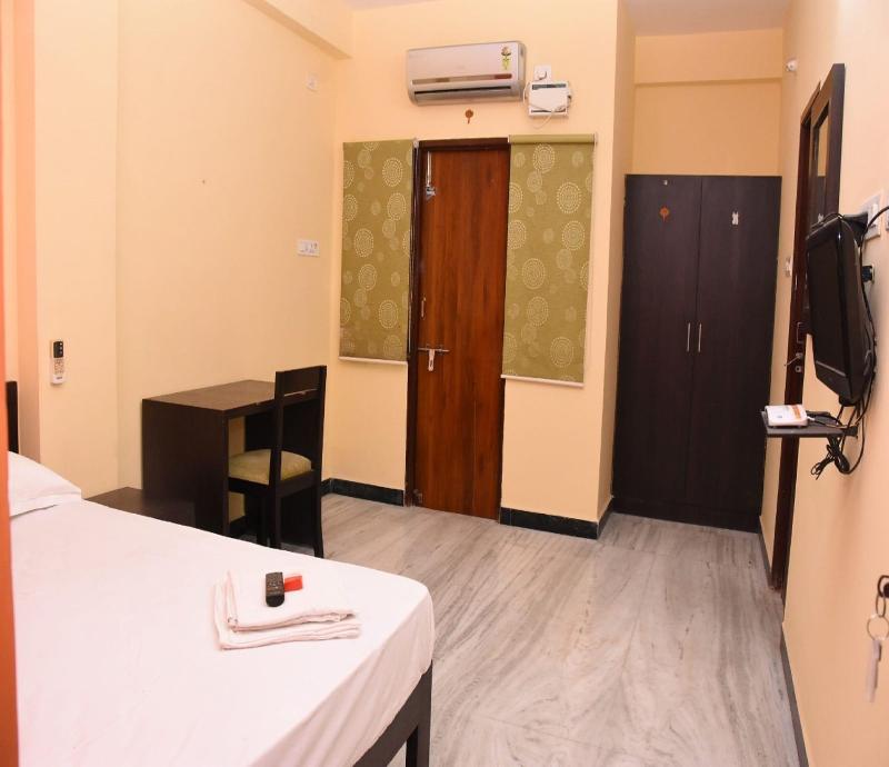 Aishwaryam Deshna Service Apartment image