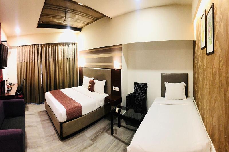 Fabhotel Astra Berry's image
