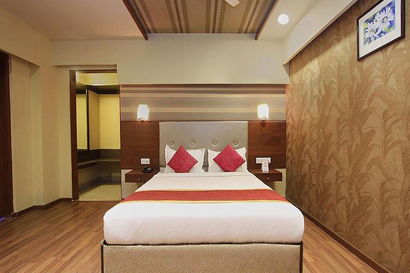 Fabhotel Astra Berry's image