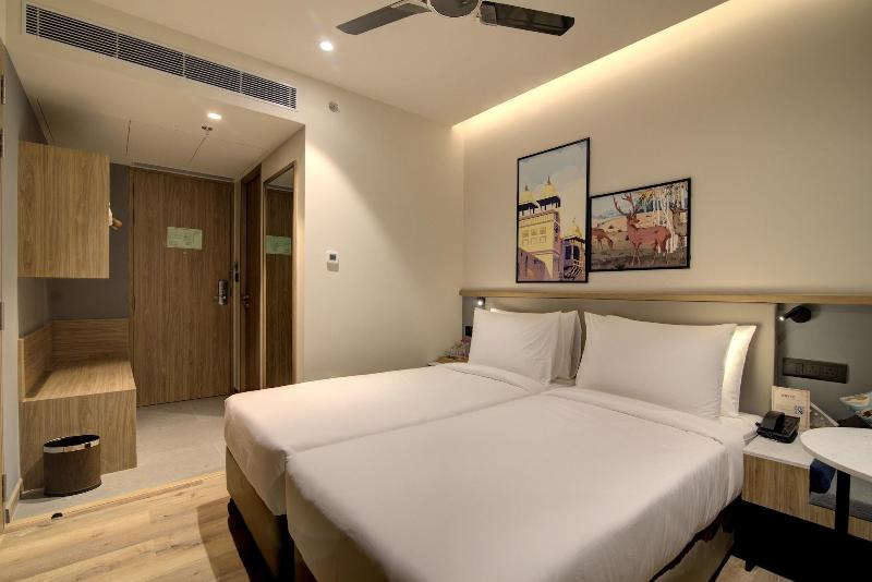 7 Apple Hotel Pratap Nagar - Jaipur image