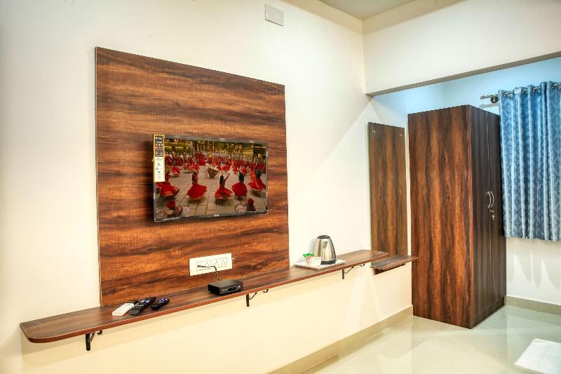 Visa Inn Bangalore Airport image