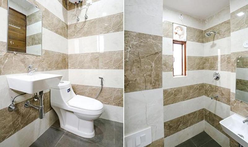 Fabhotel Silver Crown image