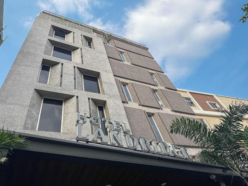 Hotel Landridge - Hitech City Hyderabad — general view