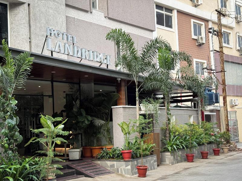 Hotel Landridge - Hitech City Hyderabad — general view