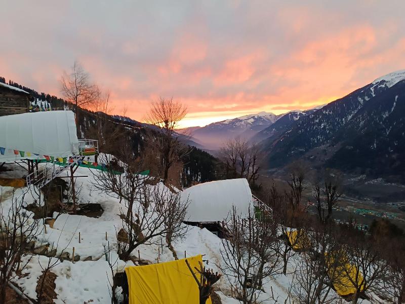 Nirvana Hamta Retreat image
