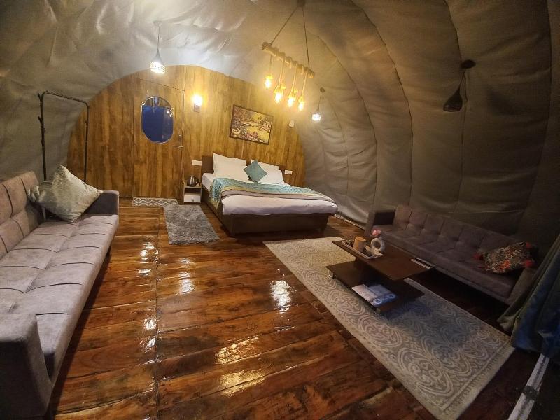 Nirvana Hamta Retreat image