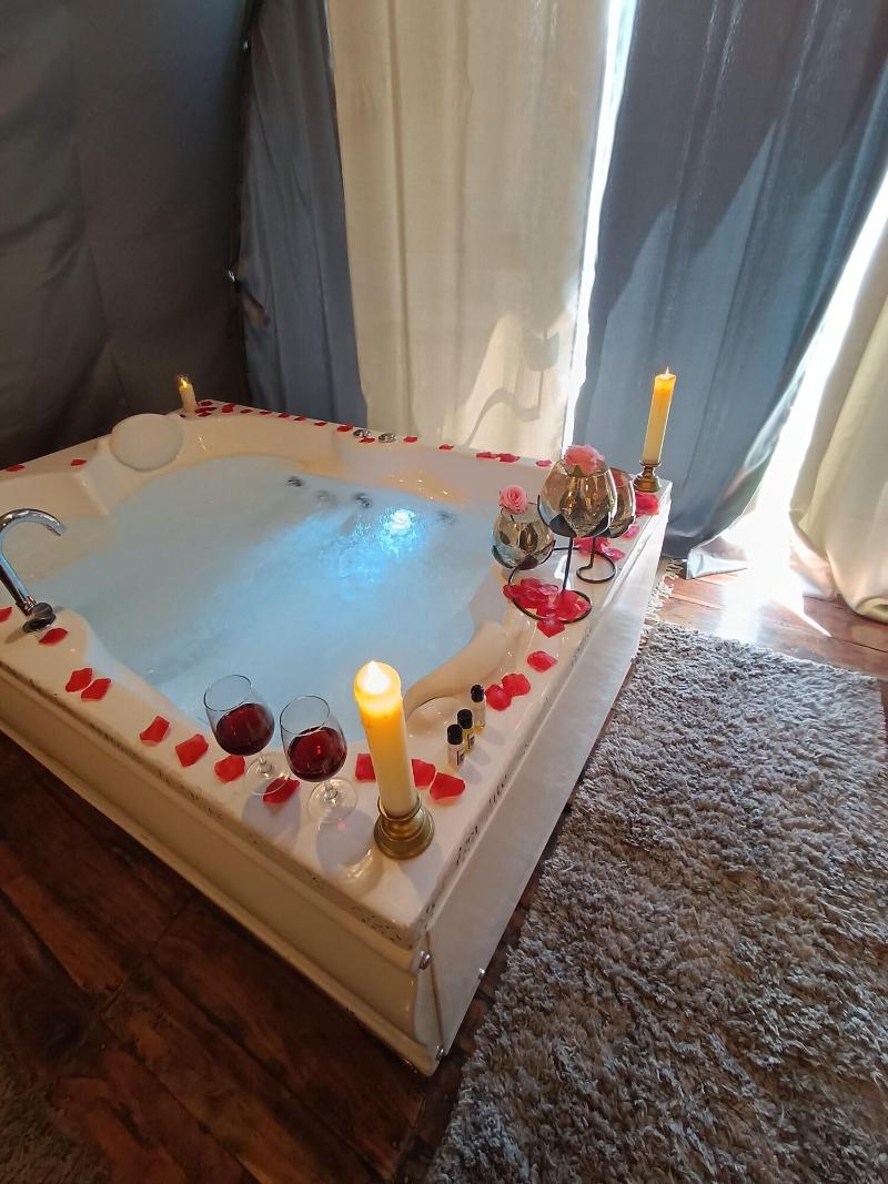 Nirvana Hamta Retreat image