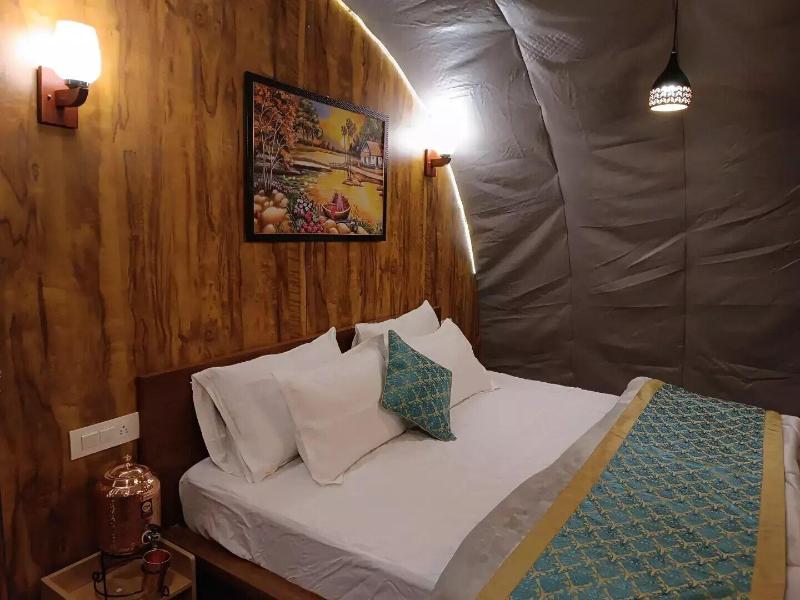 Nirvana Hamta Retreat image
