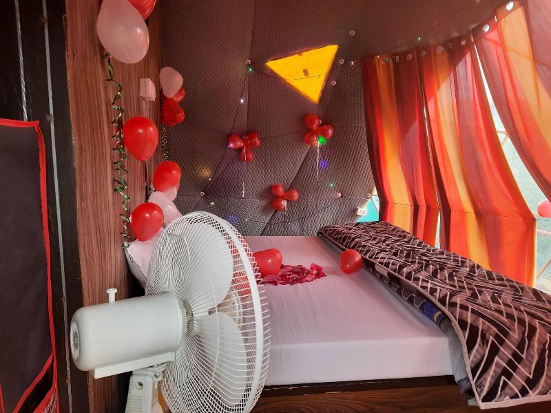 Nirvana Hamta Retreat image