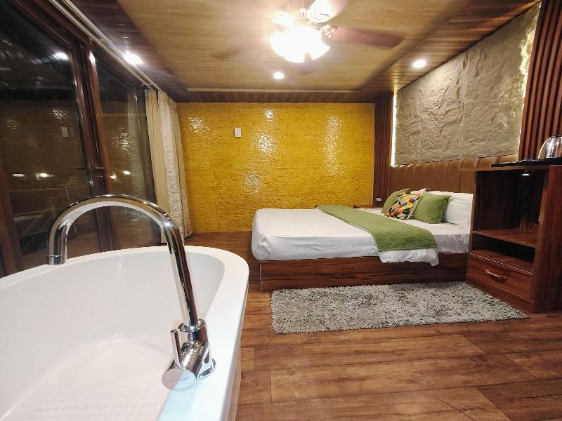 Nirvana Hamta Retreat image