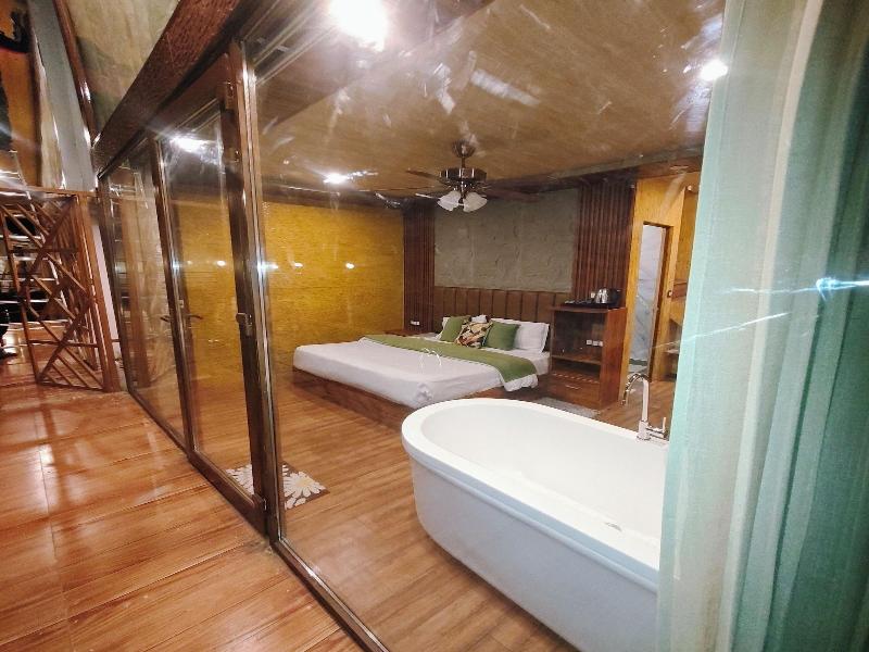 Nirvana Hamta Retreat image