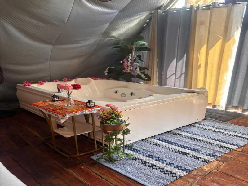 Nirvana Hamta Retreat image