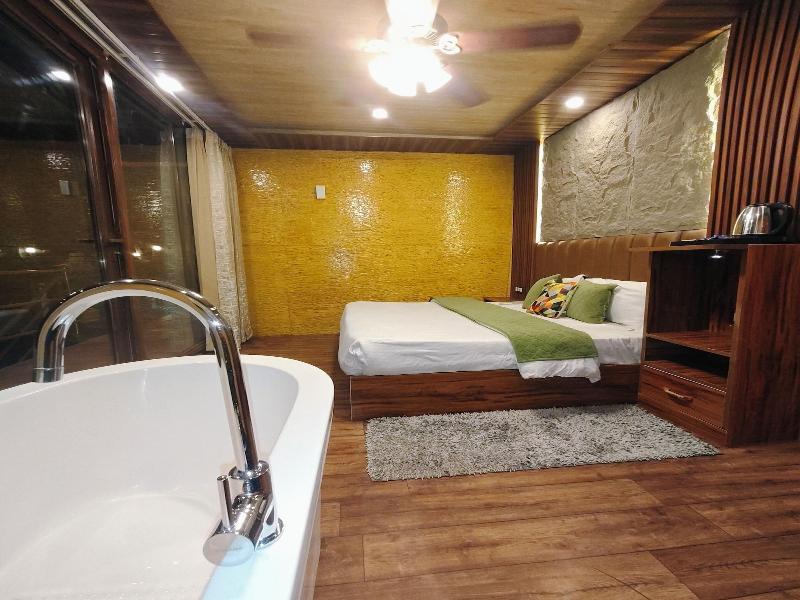 Nirvana Hamta Retreat image