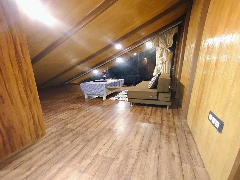 Nirvana Hamta Retreat image