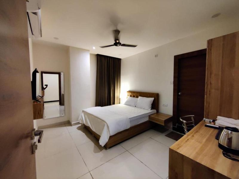 Hotel Hibiscus Tree- Bachupally 5