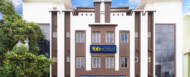 Fabhotel Comfort Inn image