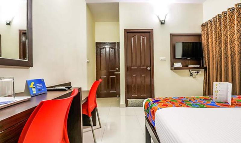 Fabhotel Comfort Inn image