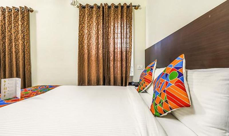 Fabhotel Comfort Inn image