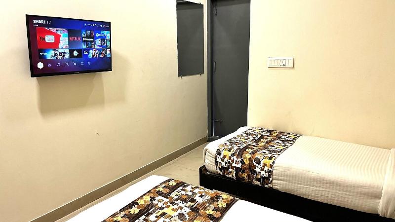 Athasri Hotel Hsr Layout image