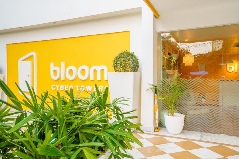 Bloom Hotel - Cyber Towers — general view