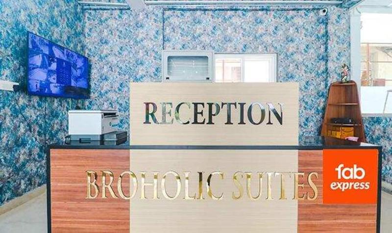 Fabhotel Broholic Suites I
