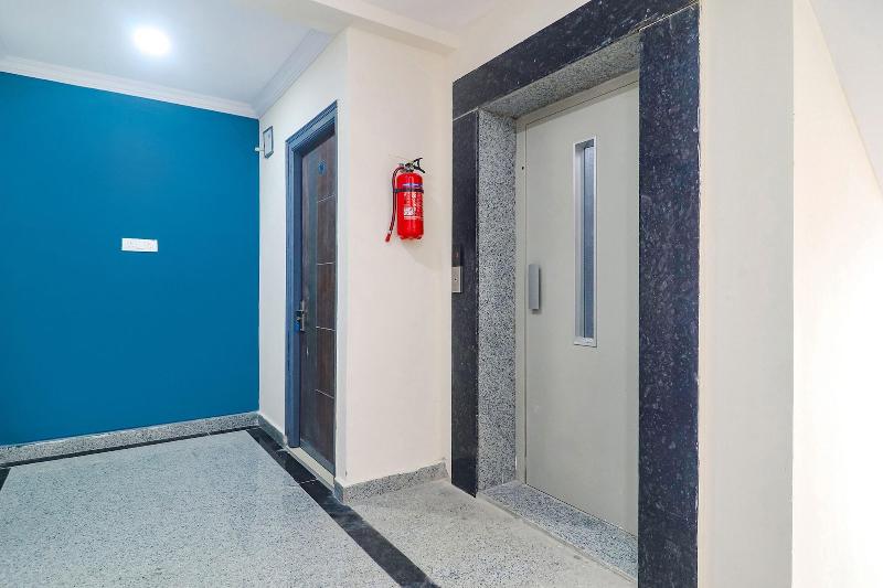 Fabhotel Broholic Suites I