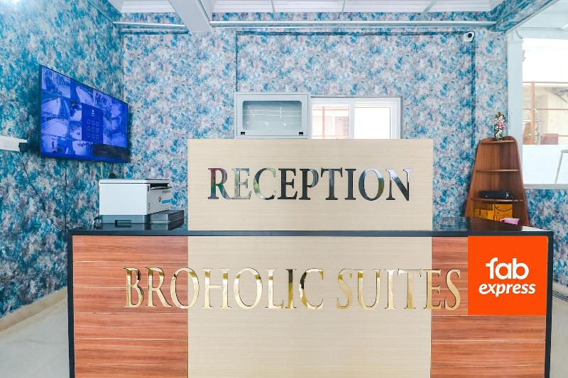 Fabhotel Broholic Suites I