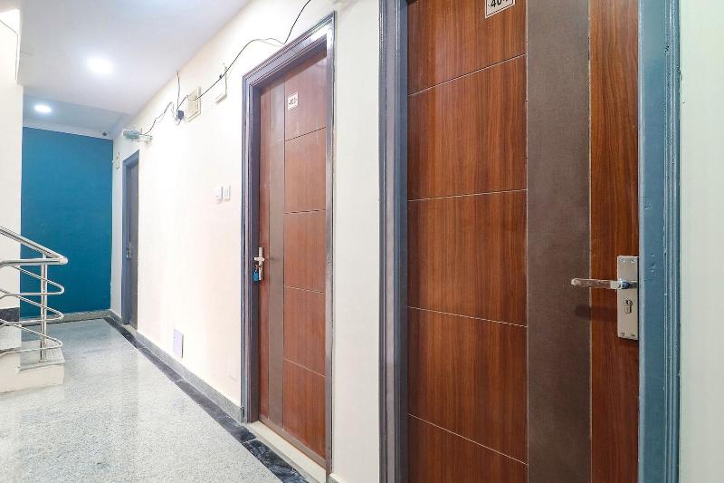 Fabhotel Broholic Suites I