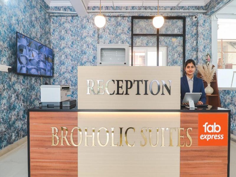 Fabhotel Broholic Suites I