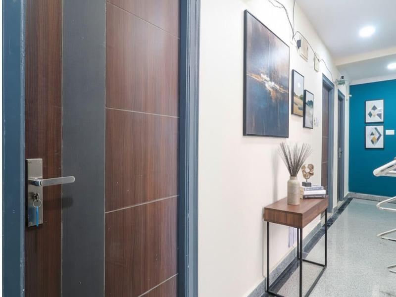 Fabhotel Broholic Suites I