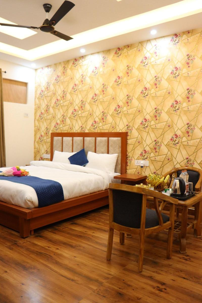 Tulip Inn image