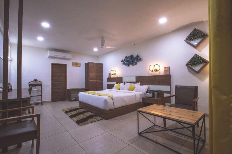 Phoenix Resort 4