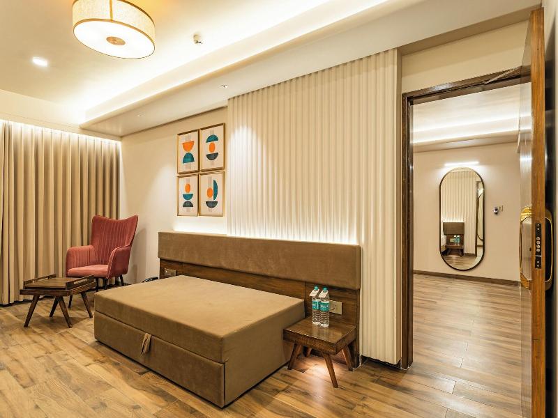 Phoenix Resort image