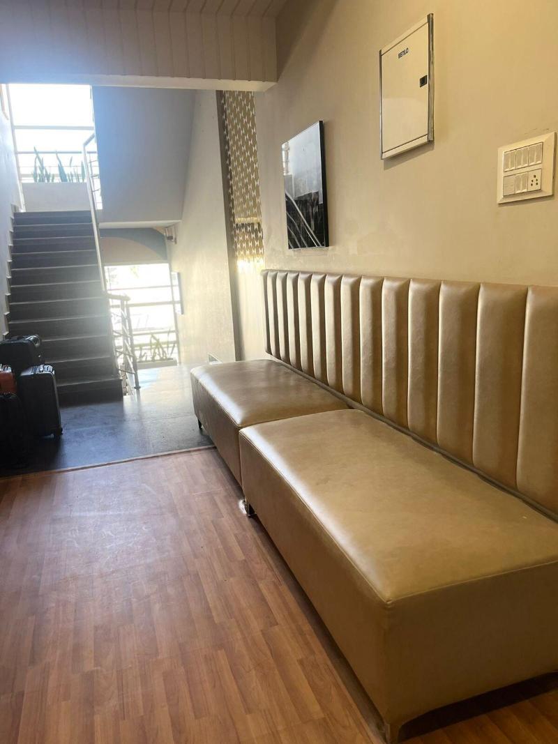 Avenue Suites image