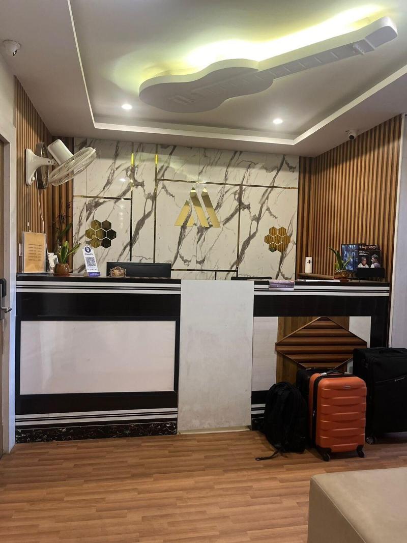 Avenue Suites image