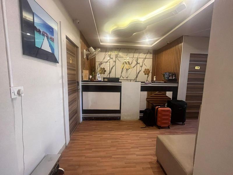 Avenue Suites image