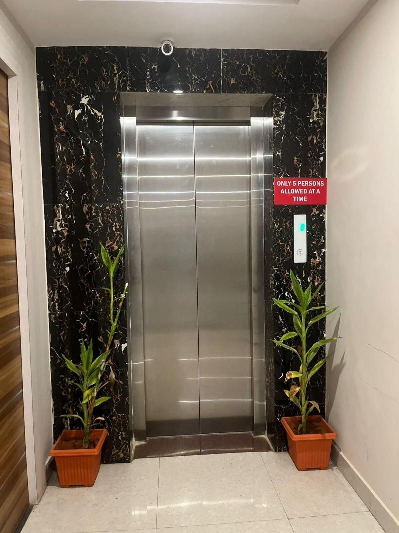 Avenue Suites image