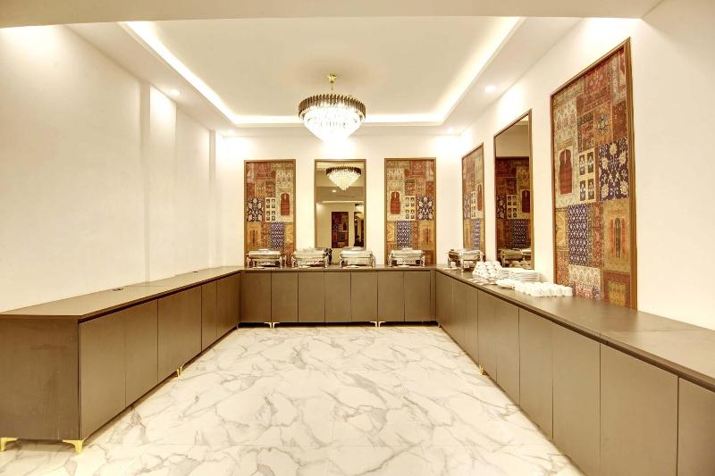 Saltstayz Select - Huda City Cente image