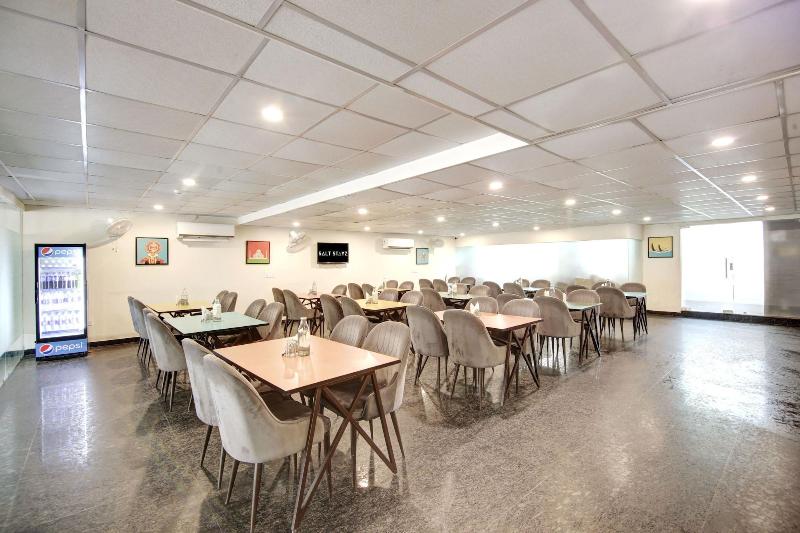 Saltstayz Select - Huda City Cente image
