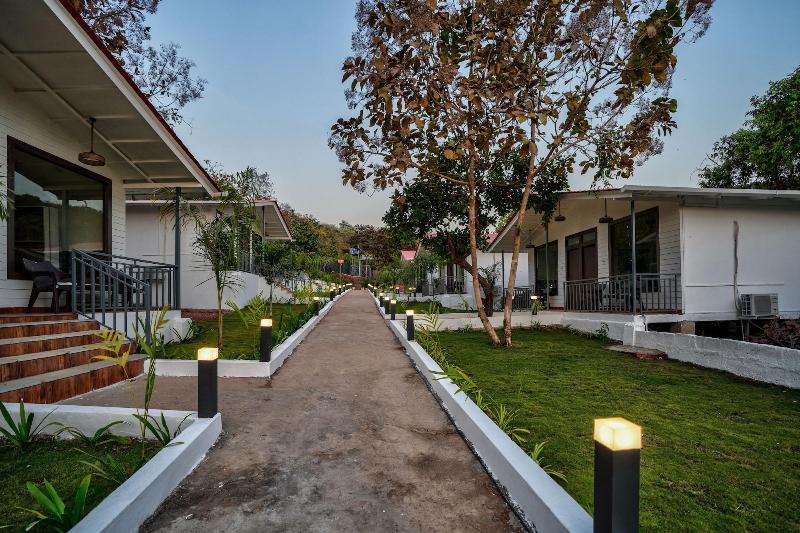 Amore Serenity Resort image