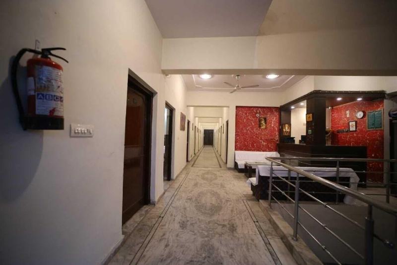 Hotel Ambika Palace By Shiwani Associate image