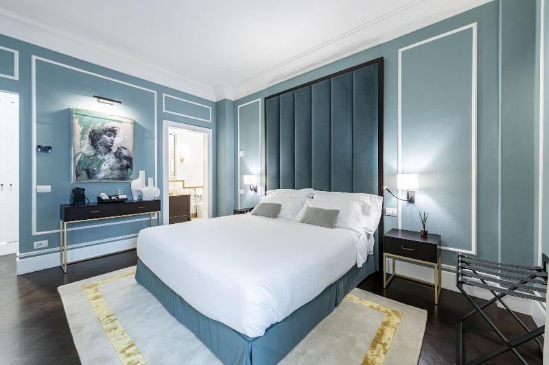 Glimpse Hotel image