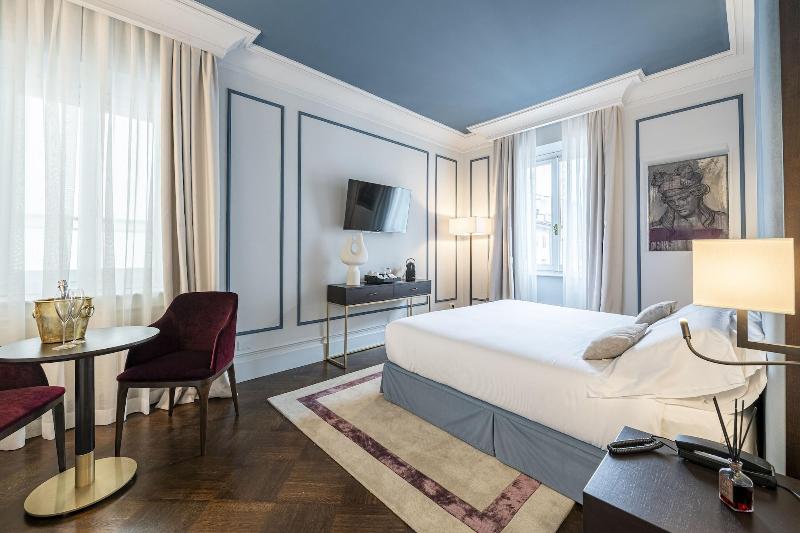 Glimpse Hotel image